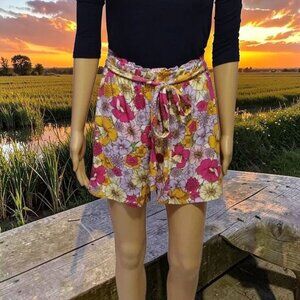 No Comment NY LA  Pink Floral Paper Bag Waist Shorts with Belt Size 2X NWT